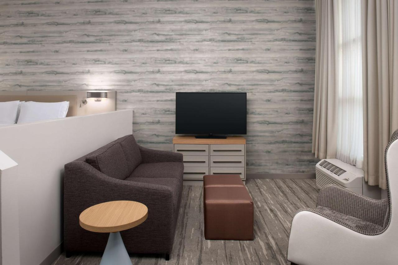 Hilton Garden Inn Los Angeles Marina Del Rey Экстерьер фото