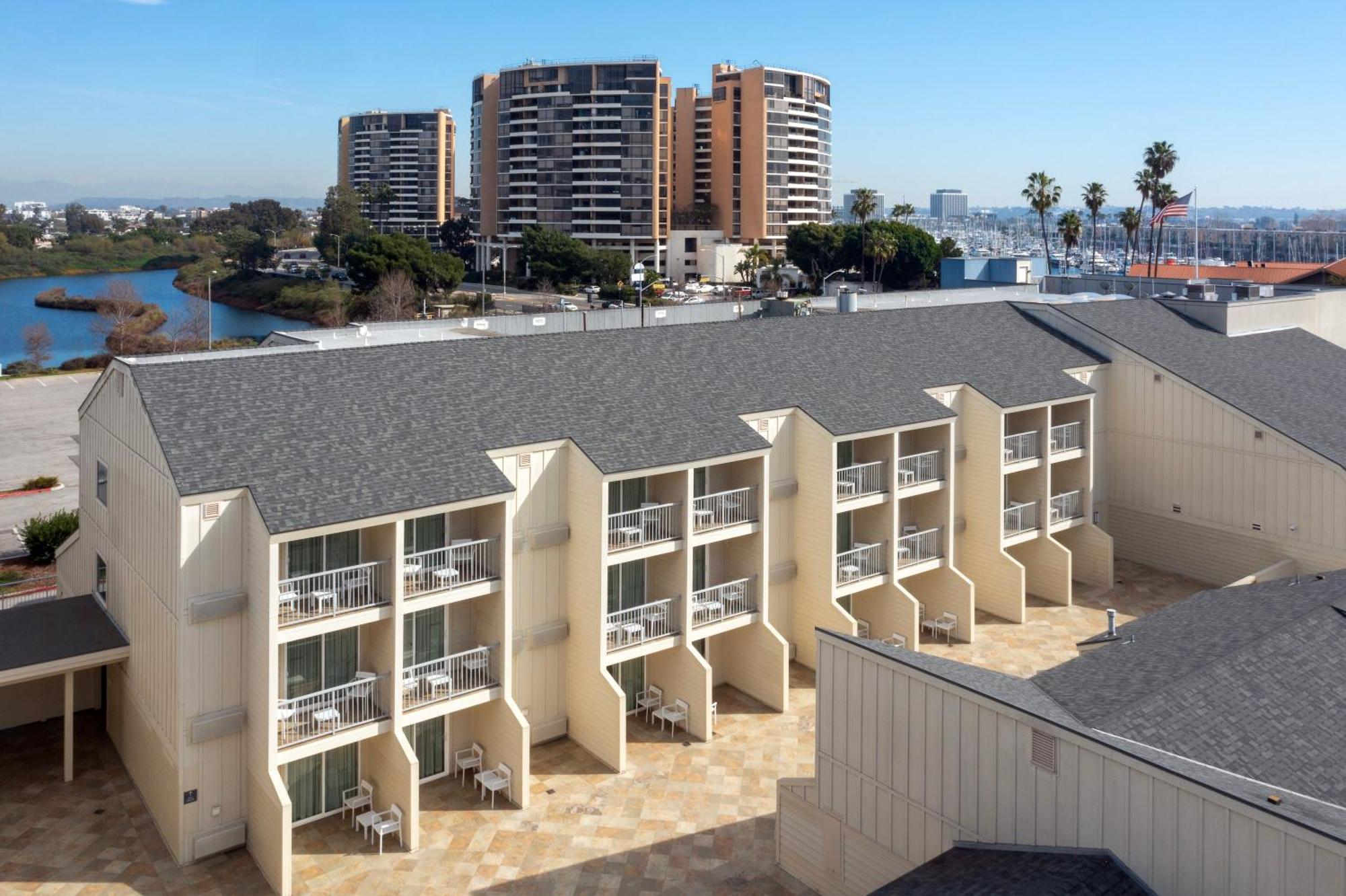 Hilton Garden Inn Los Angeles Marina Del Rey Экстерьер фото